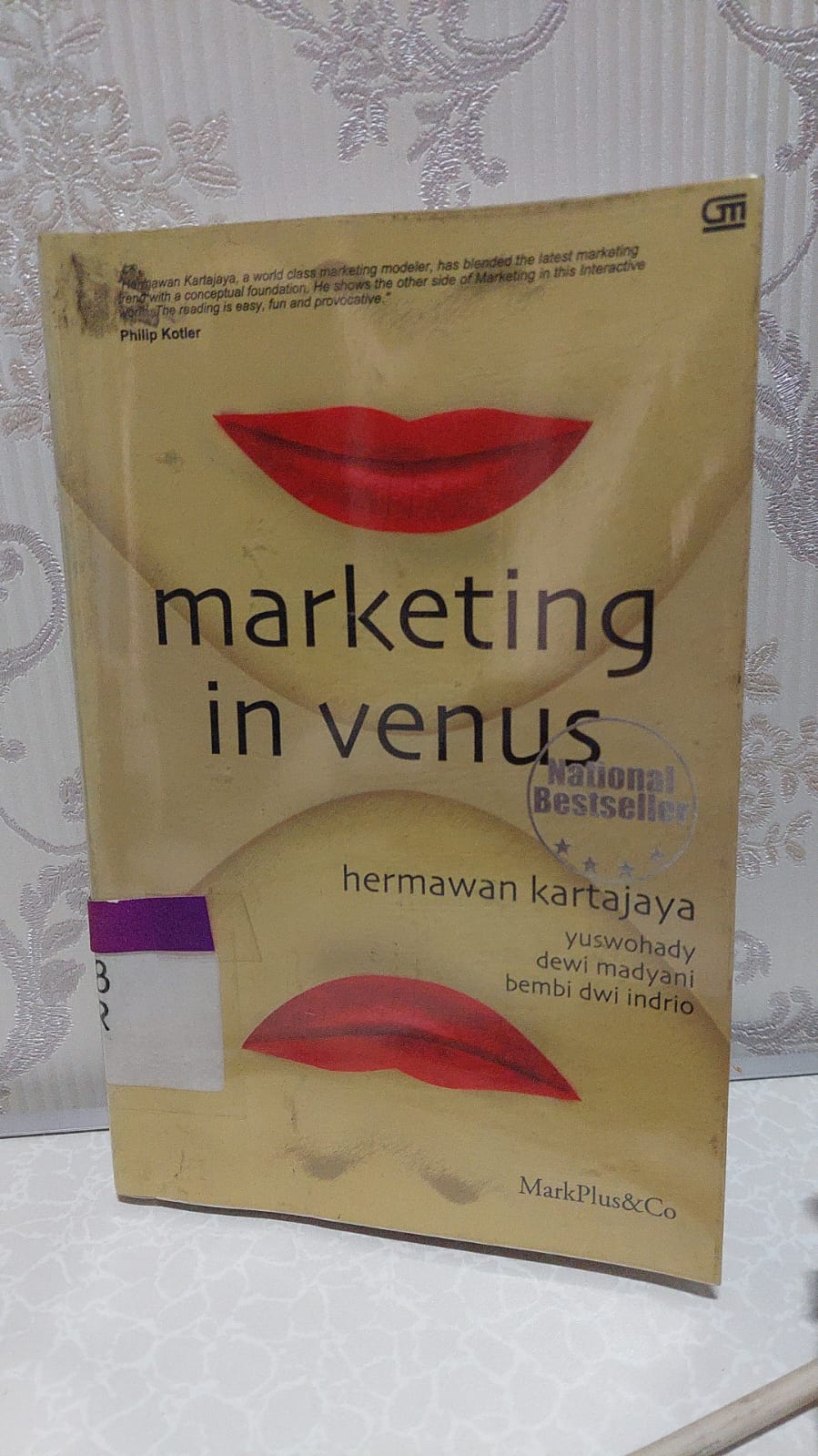 Sampul Marketing in Venus / Hermawan Kartajaya, Yuswohady, Dewi Madyani