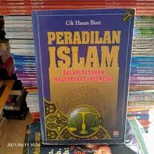 Sampul Peradilan Islam dalam tatanan masyarakat Indonesia / Cik Hasan Bisri