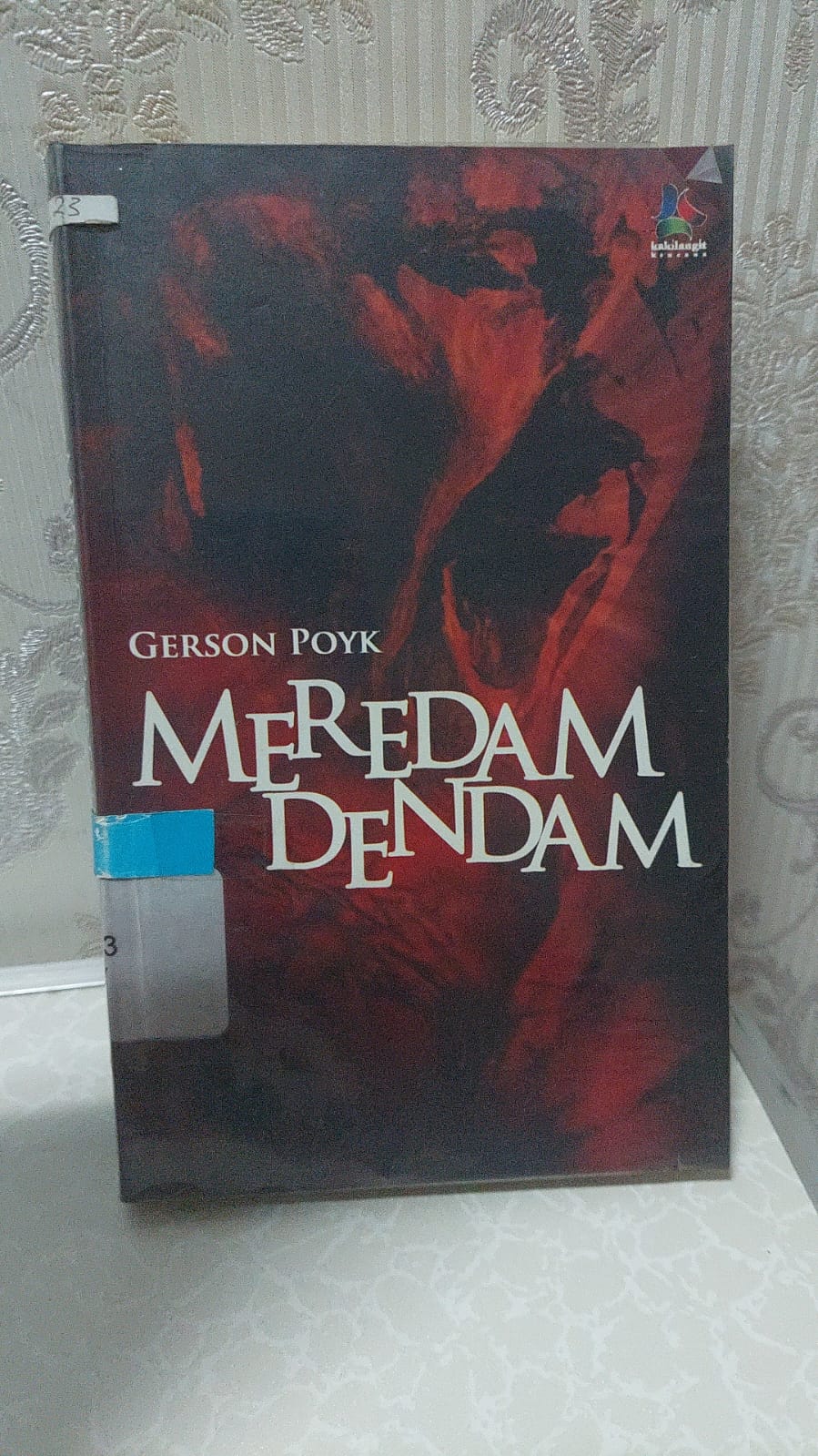 Sampul Meredam Dendam / Gerson Poyk