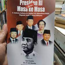 Sampul Presiden RI dari masa ke masa / Tom finaldin