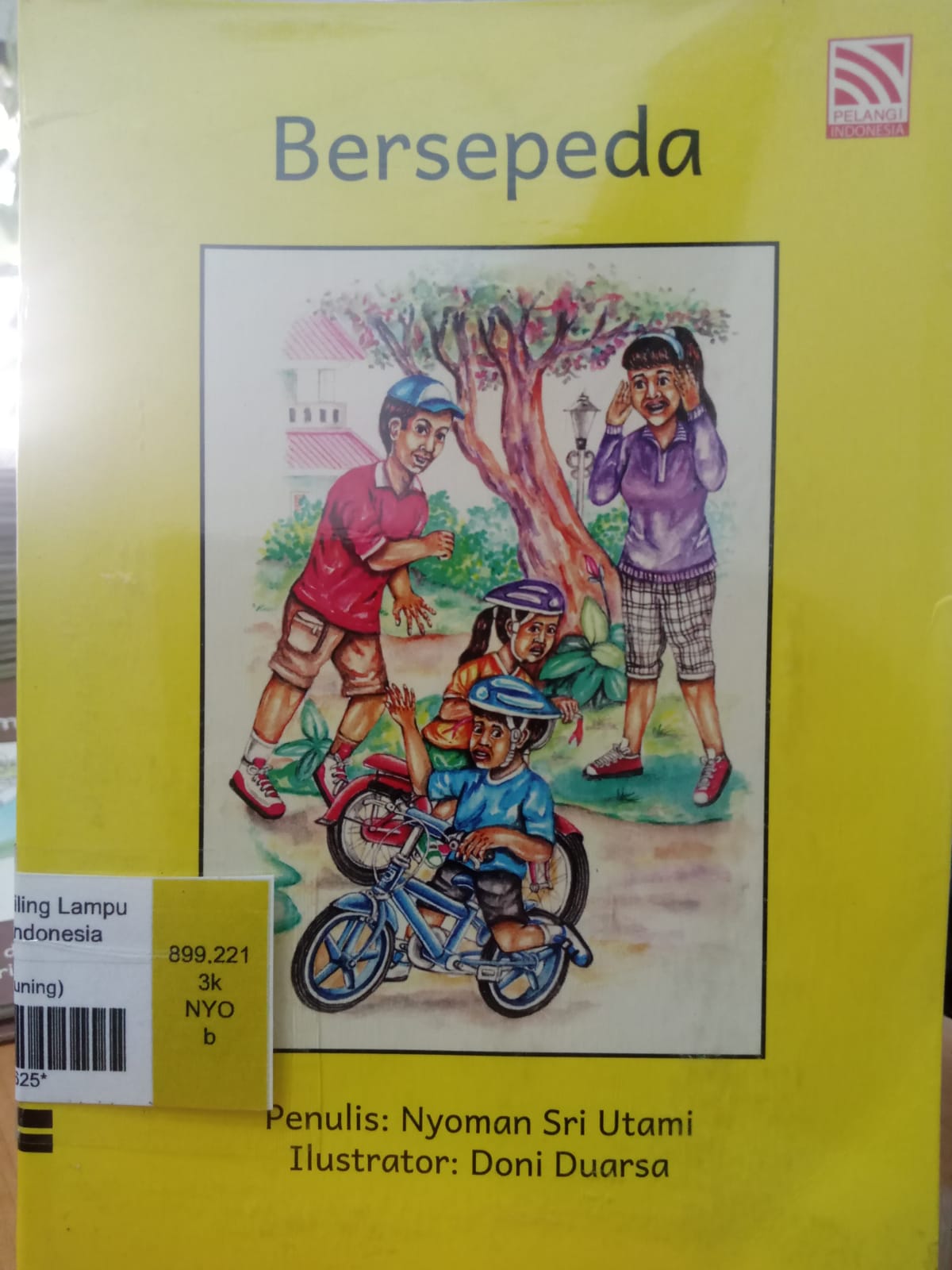Sampul Bersepeda / Nyoman Sri Utami