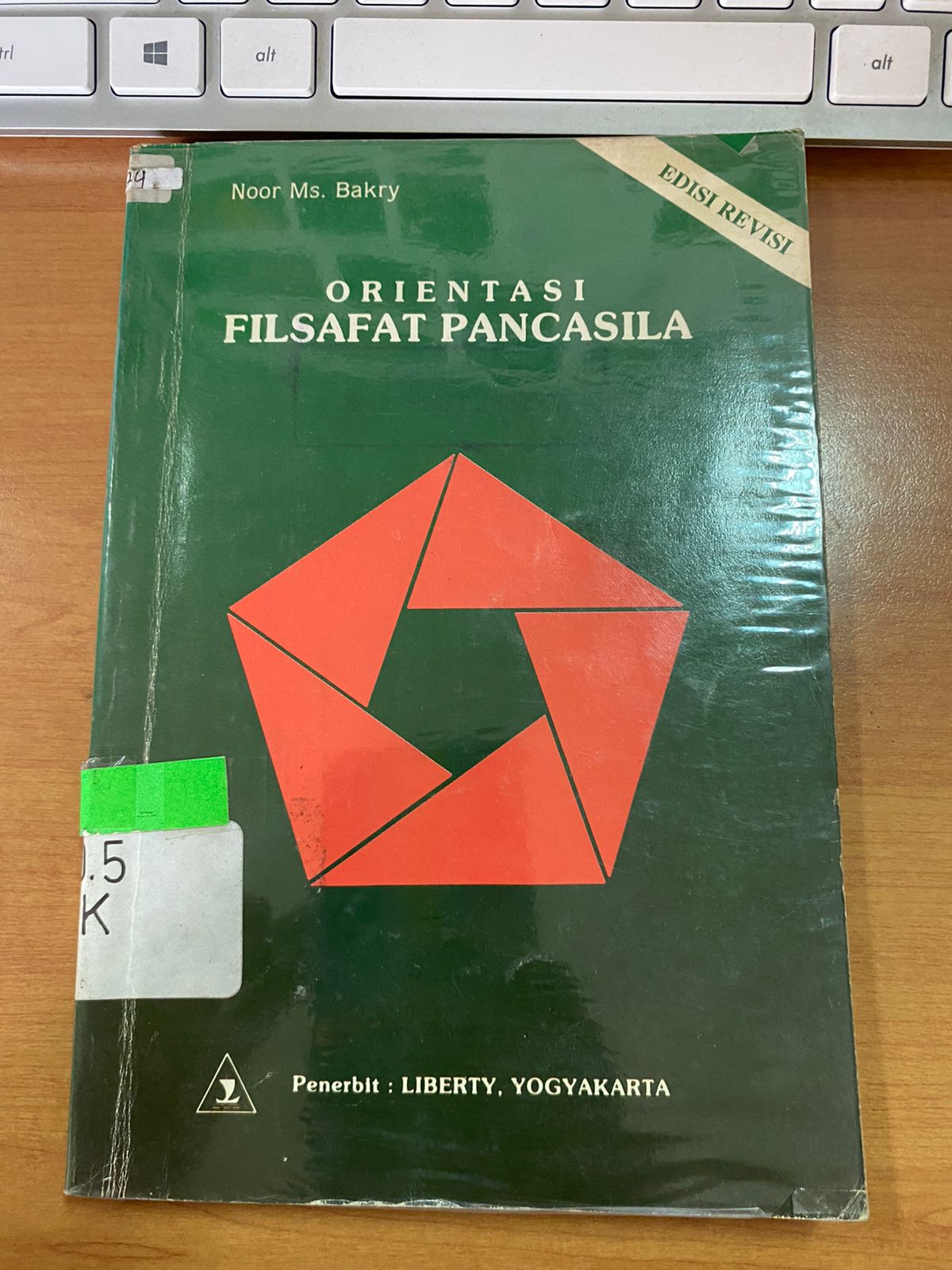 Sampul Orientasi Filsafat Pancasila / Noor
