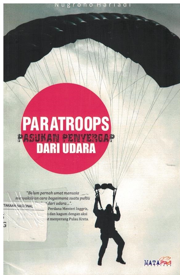 Sampul Paratroops Pasukan Penyergap dari Udara / Nugroho Hariadi