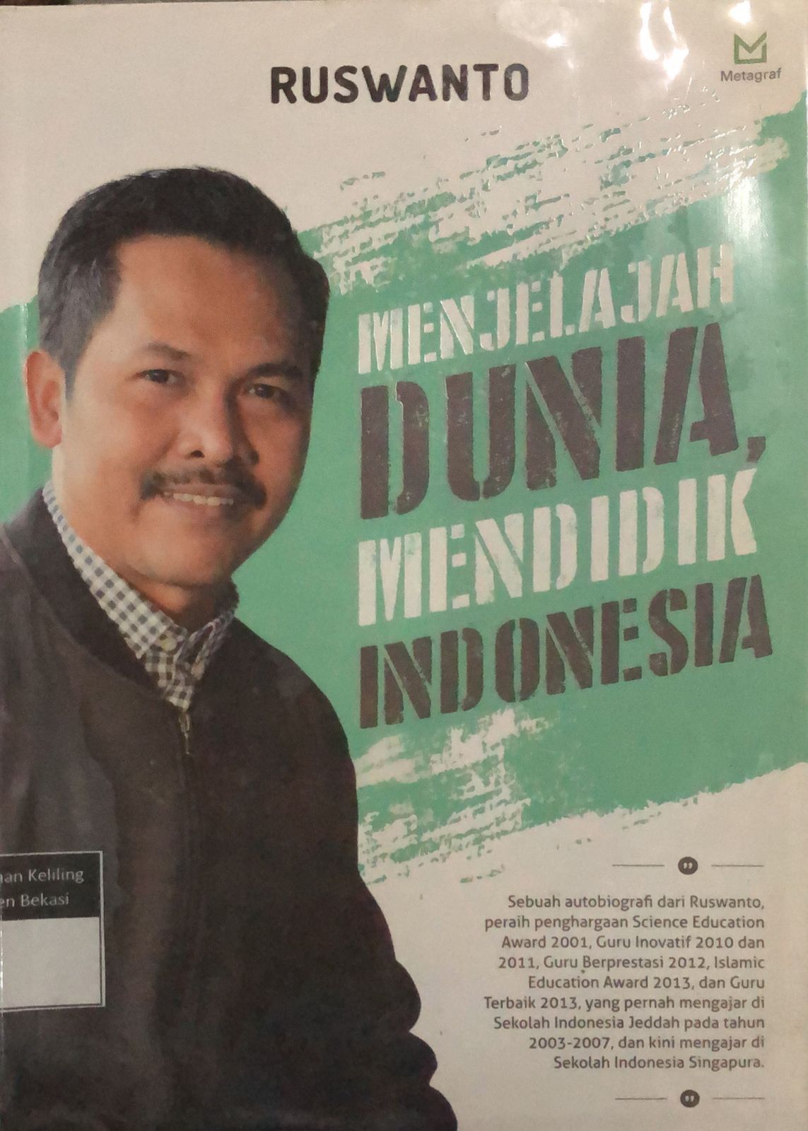 Sampul Menjelajah Dunia, Mendidik Indonesia / Ruswanto
