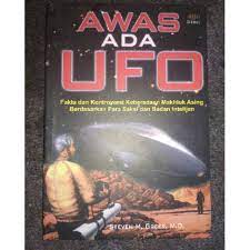 Sampul Awas ada UFO / Steven M. Greer; Achmad Asnawi (penyunting)