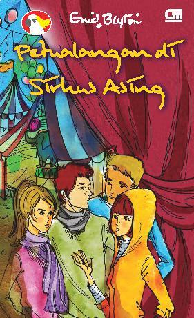 Sampul Petualangan di Sirkus Asing / Enid Blyton
