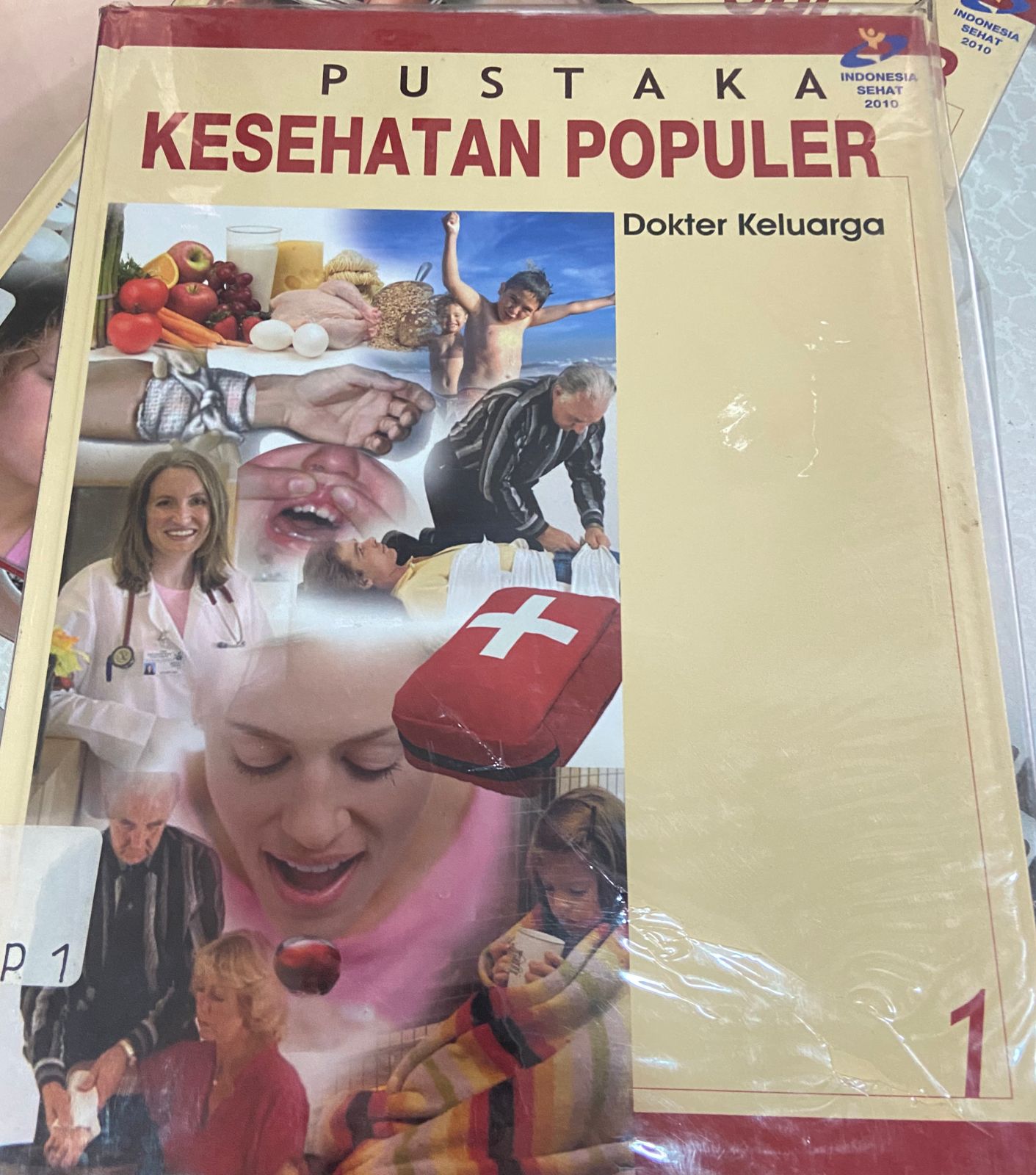 Sampul Kesehatan populer Dokter keluarga :  jilid 1 / Anastasia Y