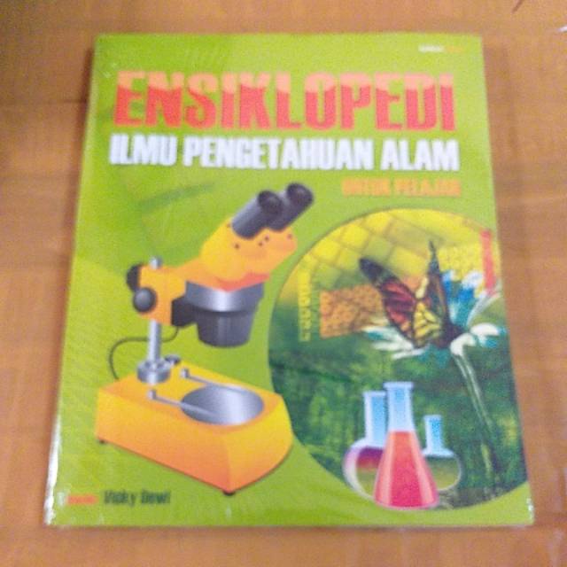 Cover Ensiklopedi Ilmu Pengetahuan Alam untuk Pelajar / Vicky Dewi